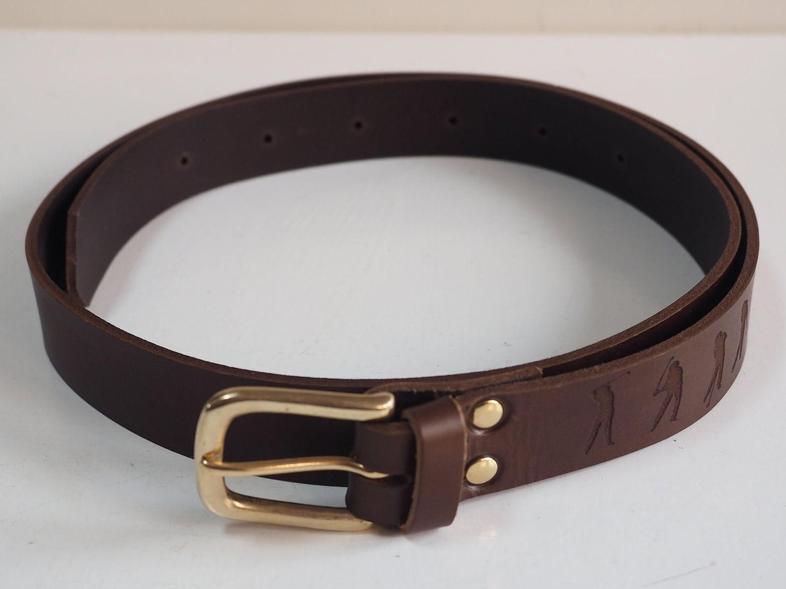 brown leather golf belt