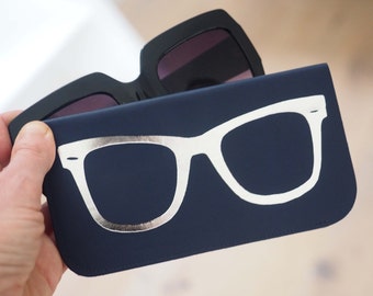 Leather sunglasses case in navy with silver foiled glasses image, soft glasses case, mom gift, travel gift, reading glasses gift