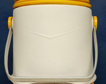 Poloron insulated jug