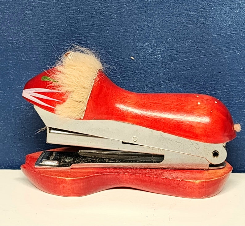 Vintage Japan lion stapler image 5