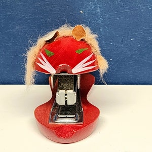 Vintage Japan lion stapler image 4