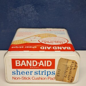 Bandes transparentes Band Aid de Johnson & Johnson, paquet économique de 70 image 9