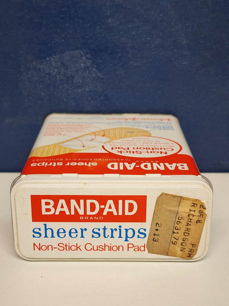 Bandes transparentes Band Aid de Johnson & Johnson, paquet économique de 70 image 9