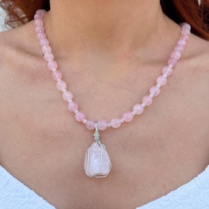 Pink Rose Quartz Necklace, Pink Semi Precious Stone Necklace, Rose Quartz Jewelry, Faceted Quartz Bead, Pink Dainty Choker gift for women