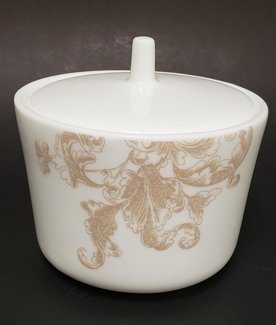 ヴィンテージ ロイヤルドルトン「ブルーム」コレクション タン