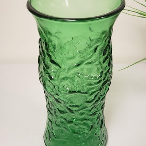 Vintage E.O Brody Co. Crinkled Texture Green Glass Vase 9.5&quot; Tall, USA