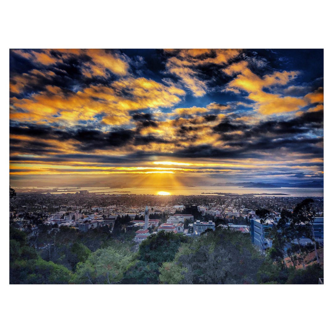 Golden Gateway: Berkeley's Breathtaking Bay Sunset - Etsy