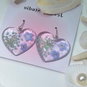 Forget-Me-Not Pressed Flower Earrings | Baby&#39;s Breath Flower Heart-Shaped Earrings | Real Wildflower Earrings | Birthday Gift For Her