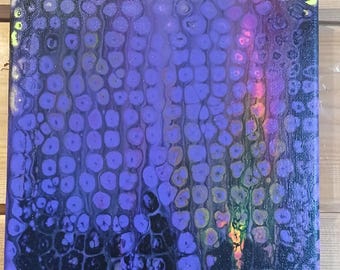 Pintura acrílica vertida con células de camaleón: arte de pared morado para sala de estar