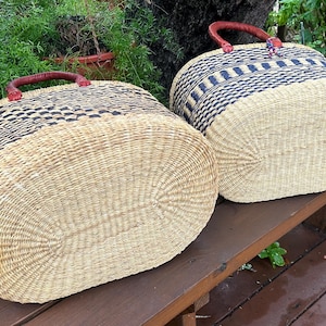 African basket - Bolga basket - Grass basket - Large oval basket with 2 handles -fairly traded basket- Farmers market, picnic, beach basket Bild 9
