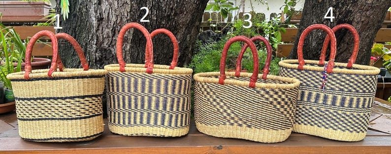 African basket - Bolga basket - Grass basket - Large oval basket with 2 handles -fairly traded basket- Farmers market, picnic, beach basket Bild 1