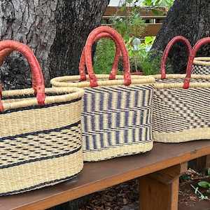 African basket - Bolga basket - Grass basket - Large oval basket with 2 handles -fairly traded basket- Farmers market, picnic, beach basket Bild 2
