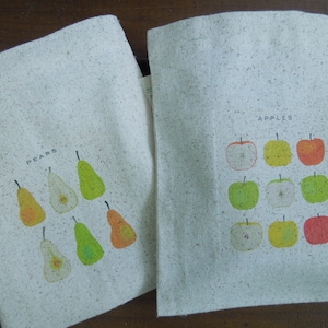 Reusable sandwich bags - Unbleached cotton sandwich bags - reusable snack bags - Apples, pears, plumbs,lots and lots of fruits to chose from