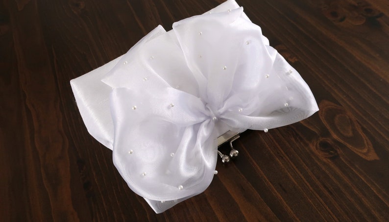 Pochette avec noeud en perles, accessoires de mariée, pochette de mariée, pochette de demoiselle d'honneur, pochette, pochette de mariage image 2