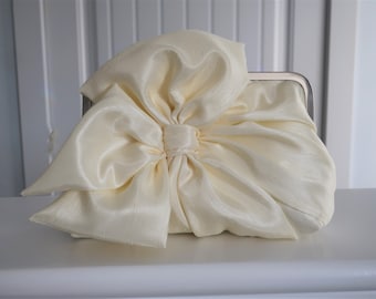 Ivory Bow Clutch, Bridal Accessories, Bridal Clutch, Bridesmaid Clutch, Clutch Purse, Wedding Accessories