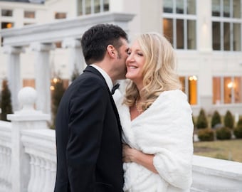 Faux Fur Bridal Wrap, Bridal Stole, Plus Size Fur Wrap, Handmade Wrap, Wedding Cover Up, Bridal Shawl, Winter Wedding,  White Faux Fur