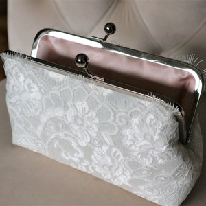 Pochette dentelle cils ivoire clair, accessoires de mariée, pochette de mariage blanc cassé, pochette de demoiselle d'honneur, pochette, cadeau de demoiselle d'honneur, sac de mariage image 5