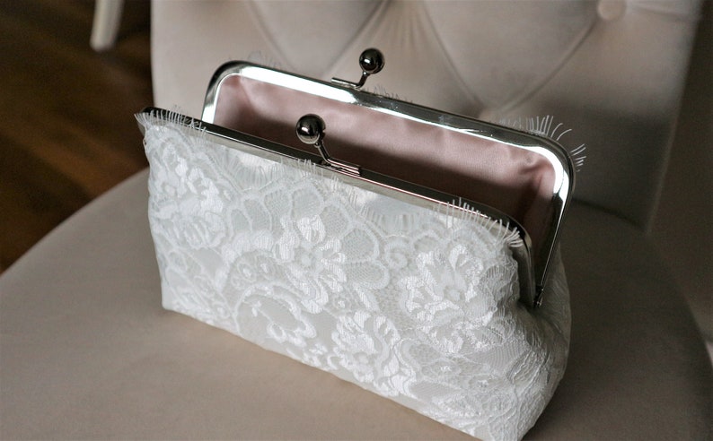 Pochette dentelle cils ivoire clair, accessoires de mariée, pochette de mariage blanc cassé, pochette de demoiselle d'honneur, pochette, cadeau de demoiselle d'honneur, sac de mariage image 5