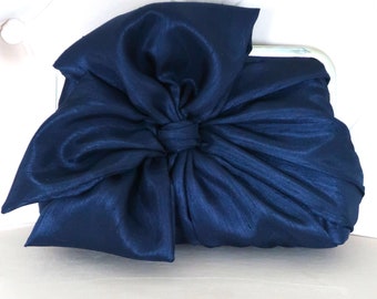 Pochette avec noeud bleu marine, accessoires de mariée, pochette de mariée, pochette de demoiselle d'honneur, pochette, sac à main, quelque chose de bleu