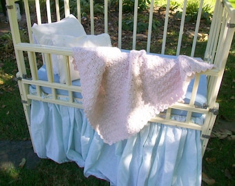 Pink baby blanket -  Infant afghan -  Hand crocheted -  Crib blanket  -  Baby shower gift - Lap robe