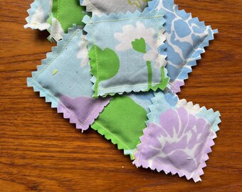 Set of 5 Handmade lavender sachets vintage groovy floral sheets pouch linen drawers