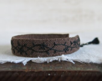 Brown Floral Cuff, Embroidered Cuff Bracelet, Brown Linen Cuff, Boho Cuff Bracelet, Gift For Her, Handmade Jewelry