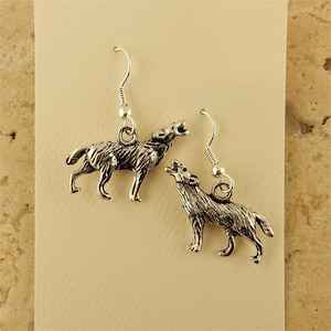 Antiqued Silver plated pewter 3D Howling Wolf earrings