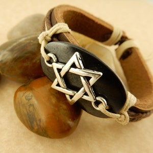 Silver Magen David, Judaica Unisex leather bracelet, Star of David