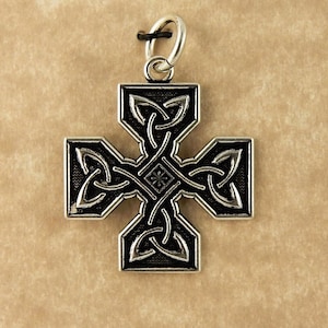 Large Celtic Cross Unisex Pendant with 4 Trinity Knots & large 8mm jump ring
