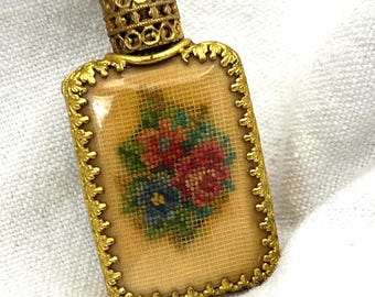 Vintage bloemenparfumflesje Petit Point: goudkleurig filigraan