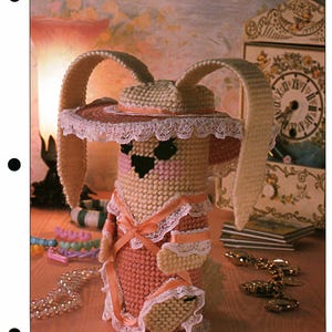 Lop-Ear Bunny | Annie's Plastic Canvas Club Miscellaneous PCC318-01