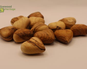 Hearts handmade from authentic olive wood in Bethlehem - 3D design