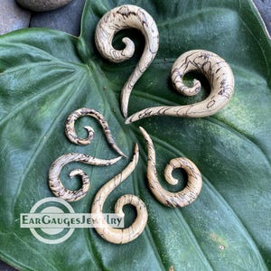 Dilatadores de oreja en espiral largos de 8 g, 6 g, 4 g, 2 g, 0 g, 00 g y más