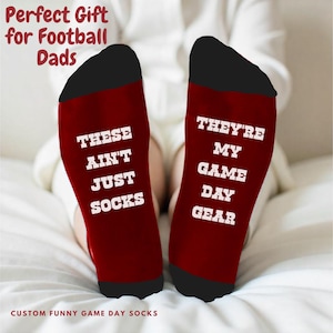 Personalized Football Fan Custom Team Funny Socks for Dad, Unique Father&#39;s Day Gift for Him, Game Day Gear Men&#39;s Birthday or Christmas Gift