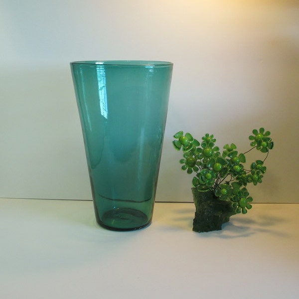 Vintage BLENKO GLASS Vase 633L in Sea Green