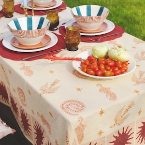 The Pink Widlife tablecloth