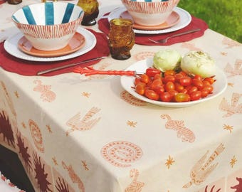 The Pink Widlife tablecloth