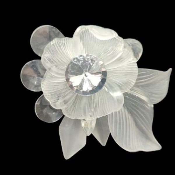 Rare Vintage 1940's Lucite 3 Flower Brooch / Faceted Crystal