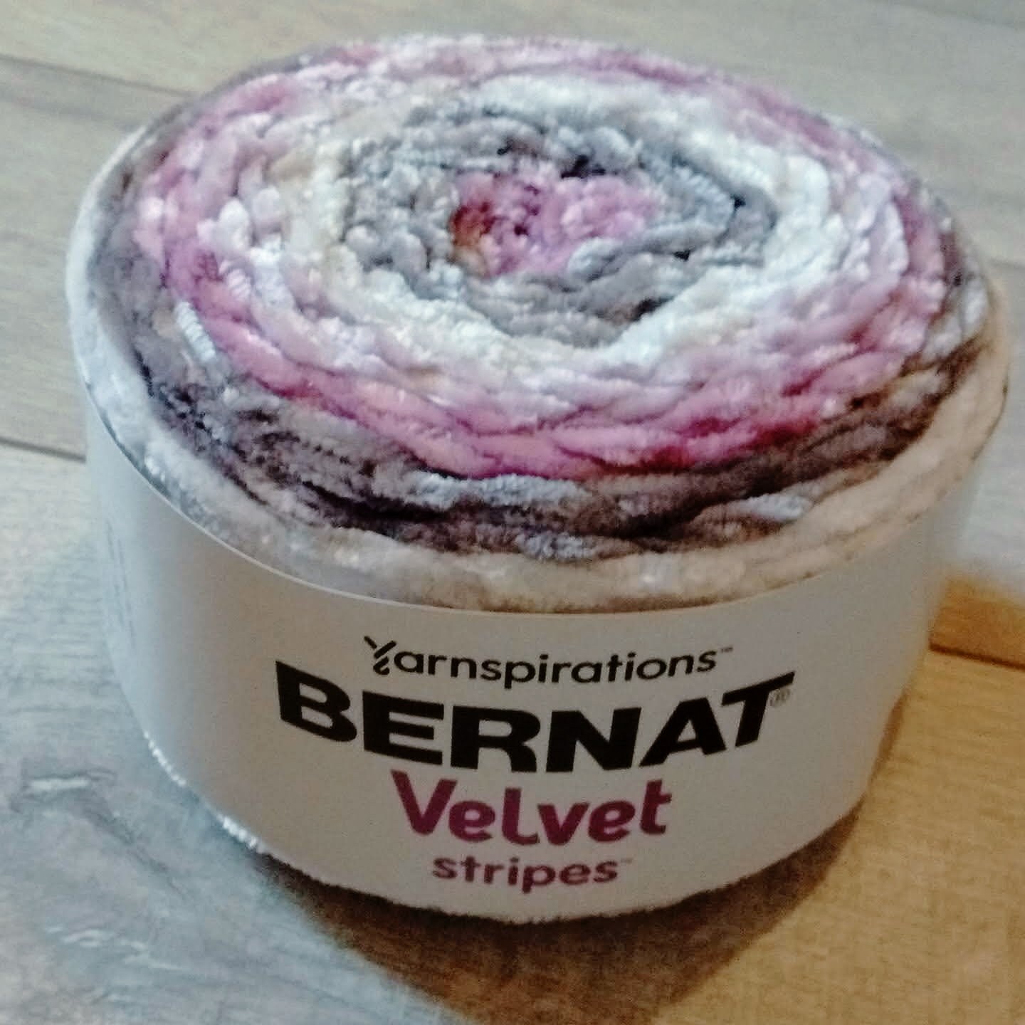 Bernat velvet outlet stripes yarn