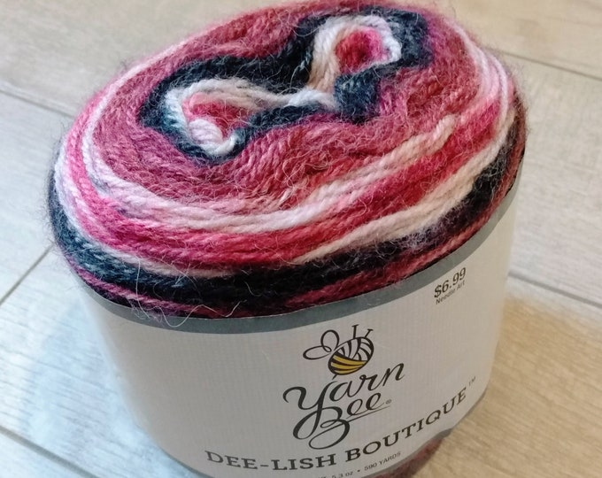 Hobby Lobby Yarn Bee Deelish Boutique Yarn TURNOVER MY HEART New Free