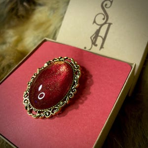 Oval Cabochon Gold Framed Brooch/3 Colors To Choose From/Gothic/Ren Faire/Cosplay/READY TO SHIP