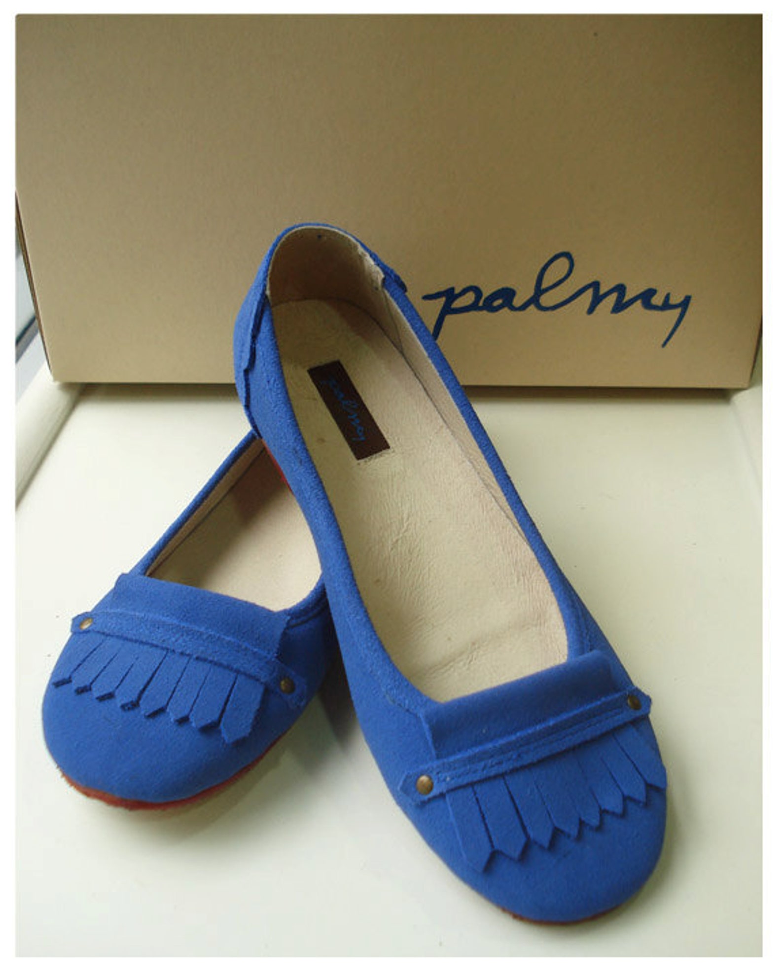 dolly navy, suede ballet flat shoes come with arch suppert , very soft and comfortable