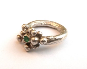 Silver Bubble Ring with Emerald, silver and gemstone ring, handmade silver ring, emerald ring, modern jewellery, contemporary jewellery