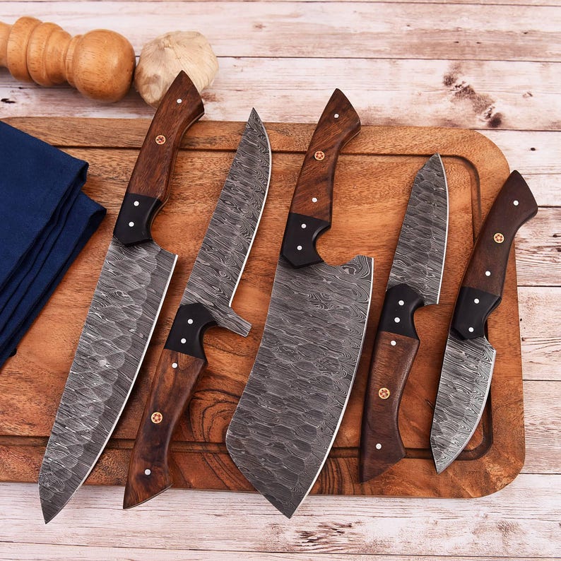 Chef Knives 5 Pcs, Damascus Knife Set, Personalised Chef Set, Kitchen Knives with Leather Roll, Professional Cooking Knives, Custom Chef Knife Set, Hand-Forged Knives, Kitchen Knife Gift Set, Damascus Steel Blades,Anniversary Gift, Culinary Knife Set