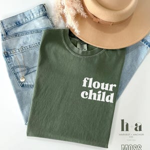 Flour Child Comfort Colors ® T-Shirt or Sweatshirt | Funny Minimal Sourdough Pocket Design outfit | Gift for Sourdough Baker, Micro bakery
