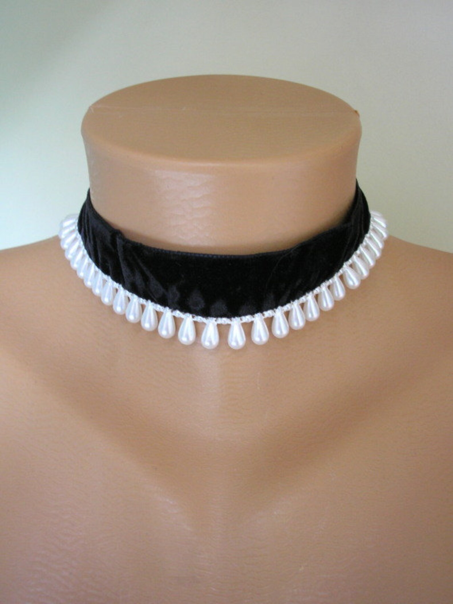 Black Velvet Choker Pearl Choker Black Goth Collar Velvet Etsy