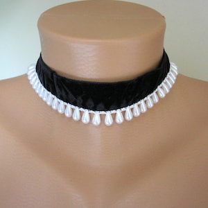 Black Velvet Choker, Pearl Choker, Black Goth Collar, Velvet Jewelry, Necklet, Choker Necklace, Funeral Jewelry , Goth Wedding, Boho
