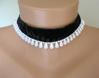 Black Velvet Choker, Pearl Choker, Black Goth Collar, Velvet Jewelry, Necklet, Choker Necklace, Funeral Jewelry , Goth Wedding, Boho