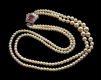 Vintage 1950s Art Deco Glass Pearl Necklace, Ruby Rhinestone Clasp, Cream Pearls