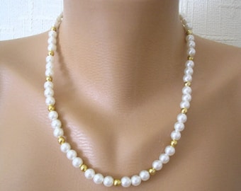 Vintage Single Strand Pearl Necklace, Vintage Pearl Choker,  1980s Jewellery, Pearl And Gold, White Pearls, Single Strand Pearls